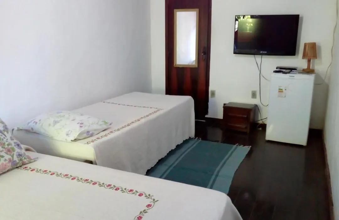 Pousada Casa Da Tata-1